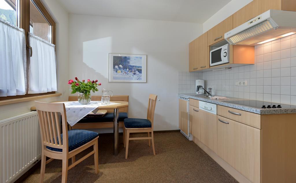 Hotel Garni Jennewein Mayrhofen Phòng bức ảnh