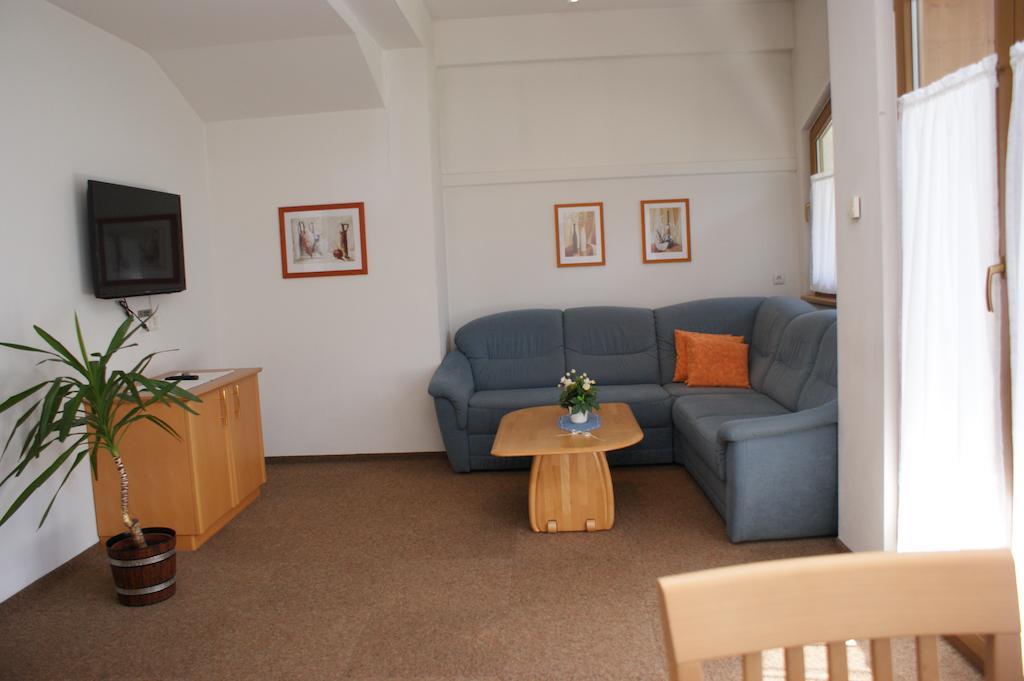 Hotel Garni Jennewein Mayrhofen Ngoại thất bức ảnh