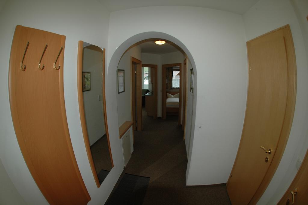 Hotel Garni Jennewein Mayrhofen Phòng bức ảnh